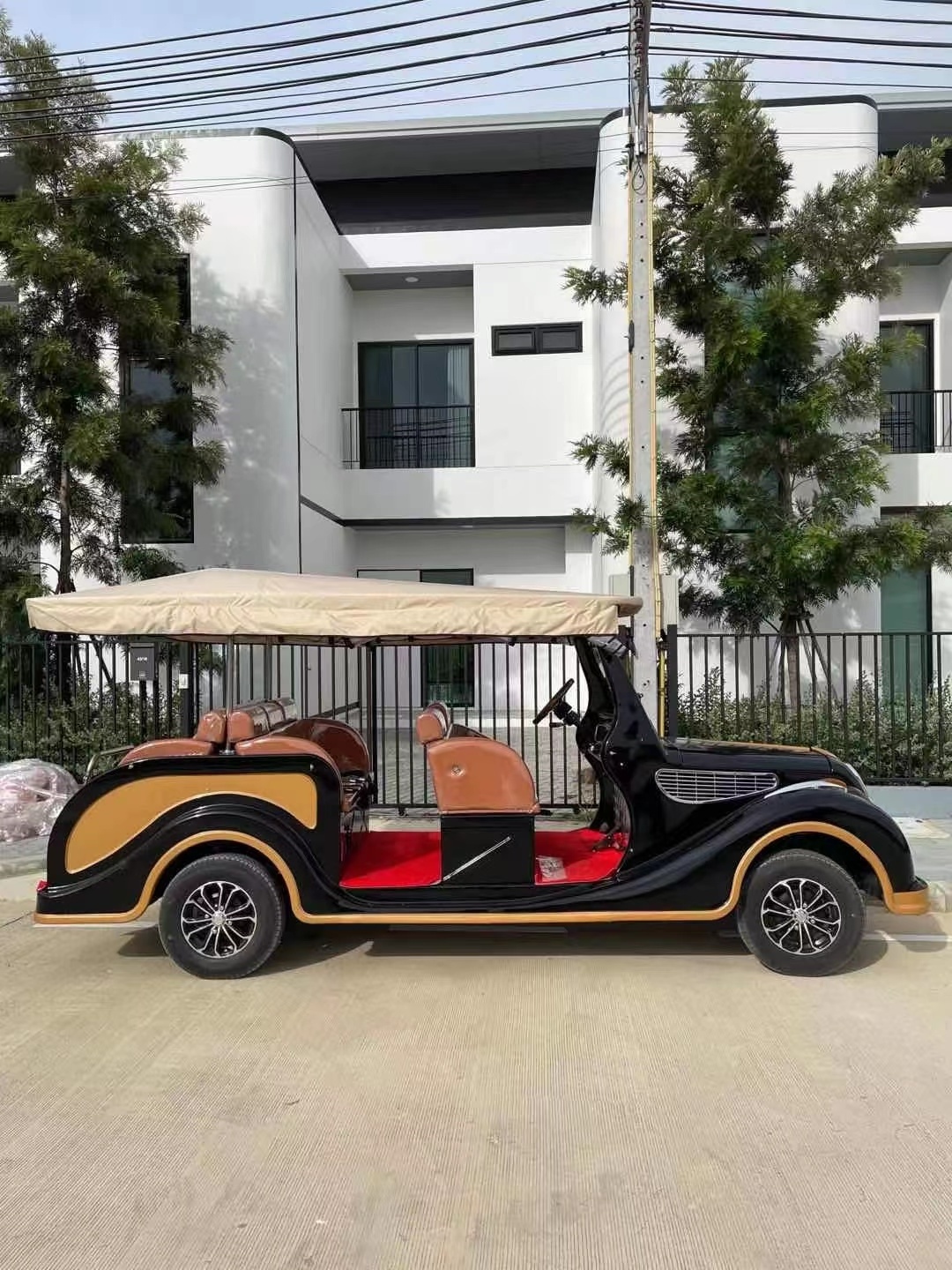 WELIFTRICH 4 wheels 6 seater electric golf car vintage car for sale