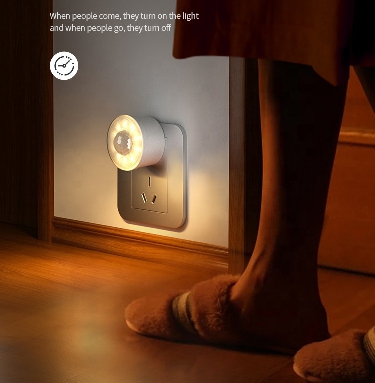 Intelligent human body sensing light control socket plug led small night light aisle automatic stairway toilet smart led light