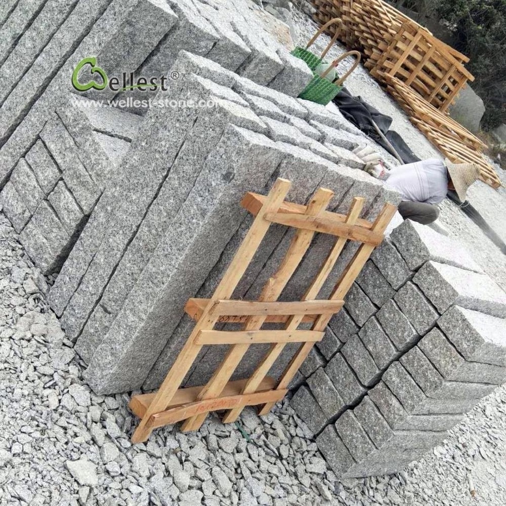 China cheap price grey granite palisade stone for fence and garden