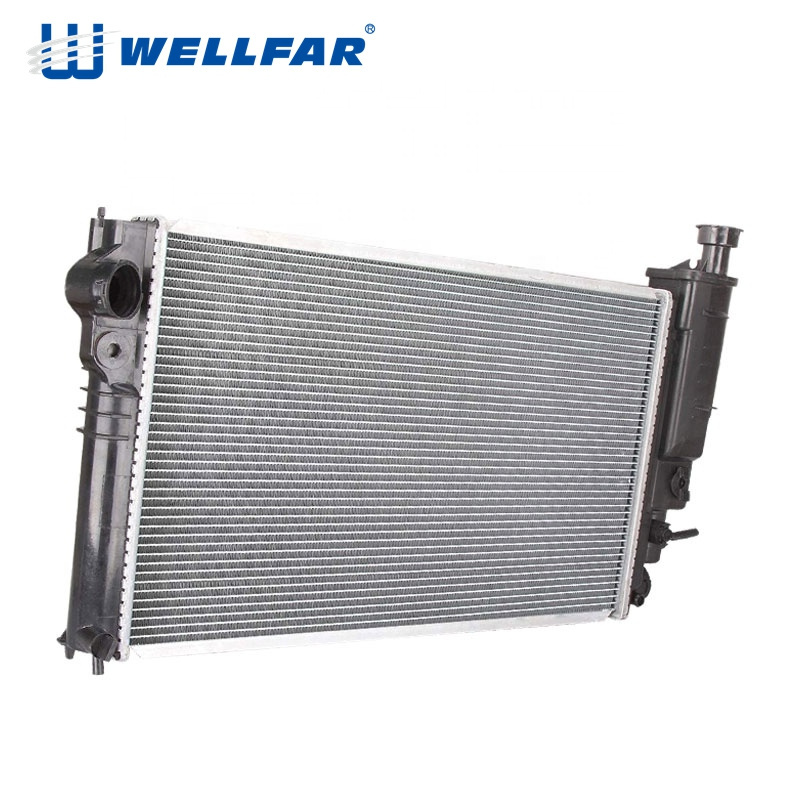 Wellfar Original Quality Aluminum Brazed Auto Radiator for Peugeot 405 Radiator