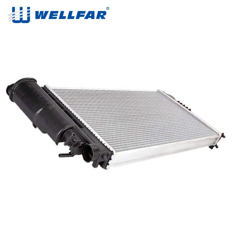 Wellfar Original Quality Aluminum Brazed Auto Radiator for Peugeot 405 Radiator