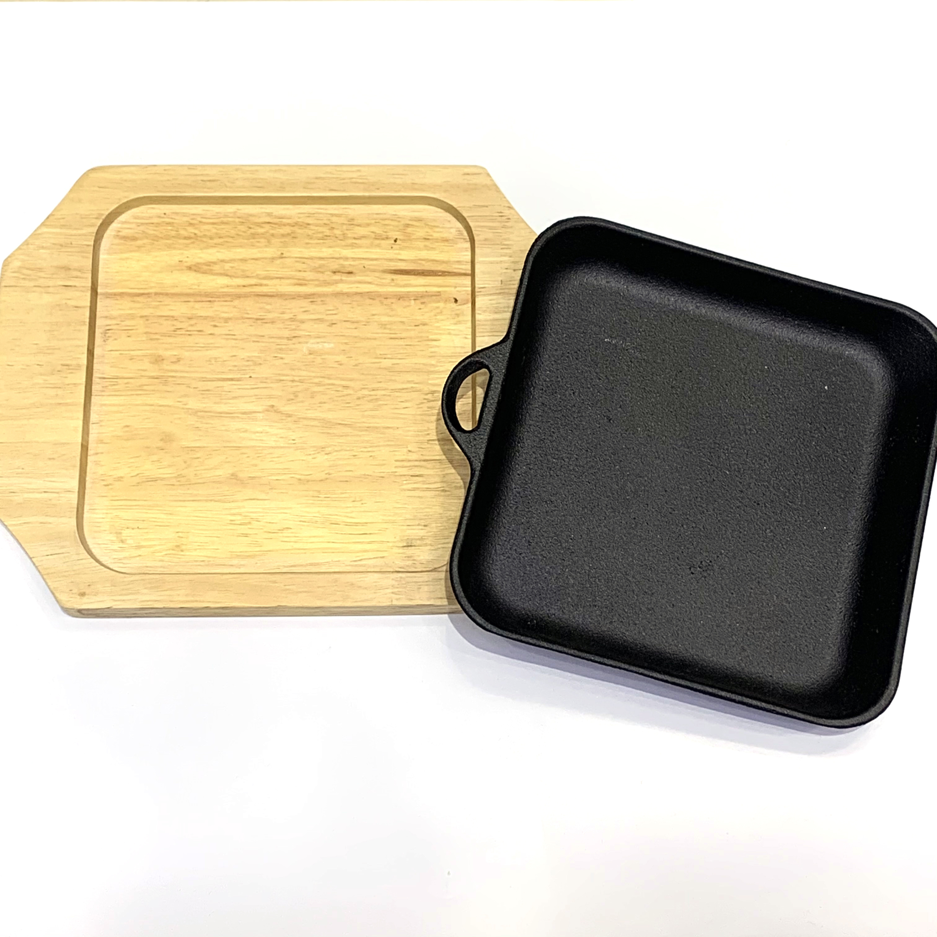 Hot sale square mini baking dish & pans stoneware bakeware set non stick cast iron pan with wooden plate