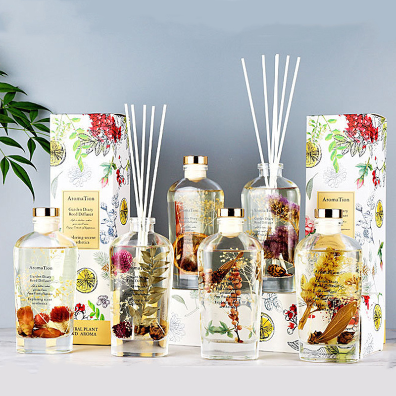 Wholesale aroma natural scented preserved flower glass bottle reed diffuser with luxury gift set