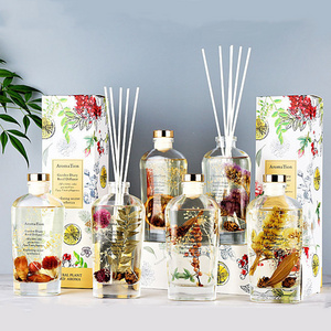 Wholesale aroma natural scented preserved flower glass bottle reed diffuser with luxury gift set