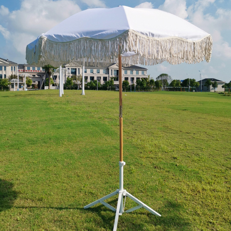 Outdoor 2m Diameter Windproof and Rainproof Eco-friendly 8 Ribs Beach Umbrella with  Fringe tassel