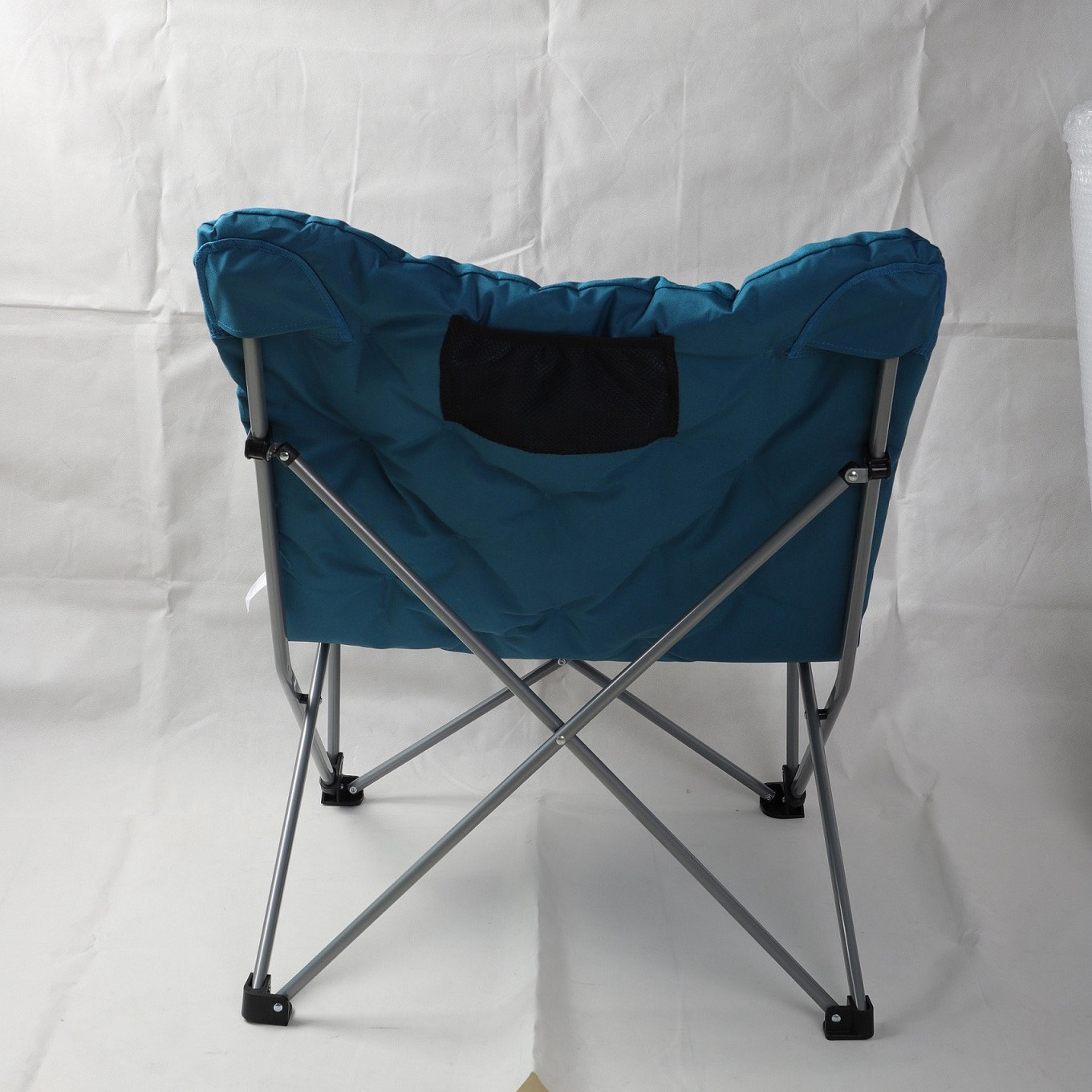 Folding Saucer Padded Camping Chair Soft Wide Seat with Metal Frame Lounge Furniture