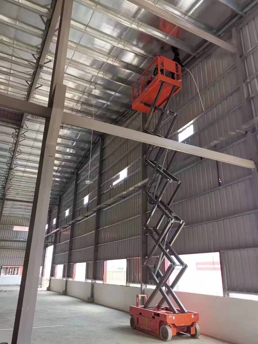 Rough terrain scissor lift mobile mini skylift electric scissor lift for sale