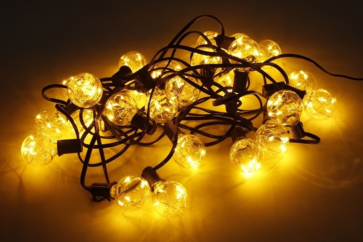 Wholesale Street Garland Outdoor Lights Christmas Fairy Light Solar String Wedding Decoration Solar Garden G40 Bulb LED