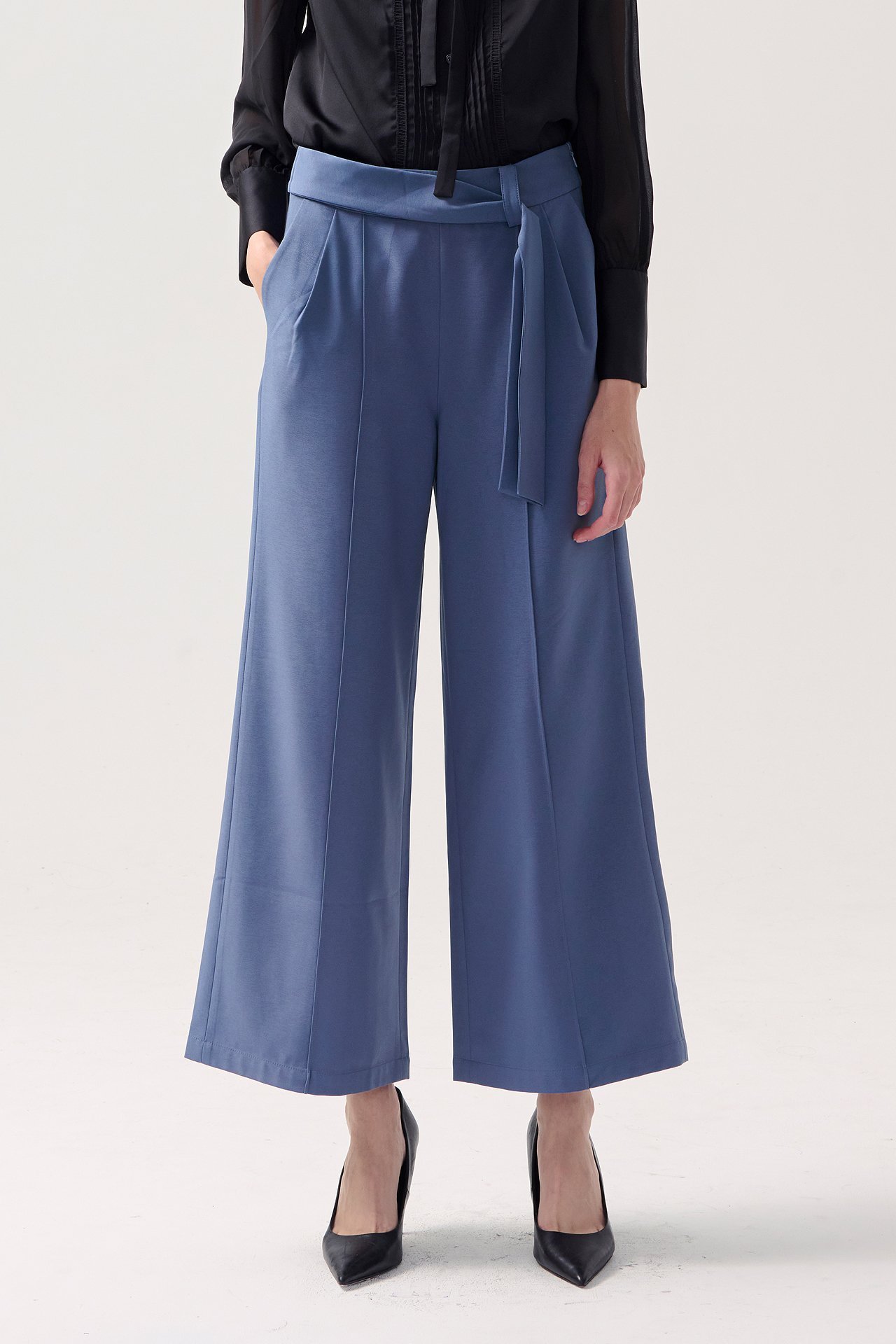 Stylish and Versatile Wide Leg Pants Women Elegant Belt in Blue