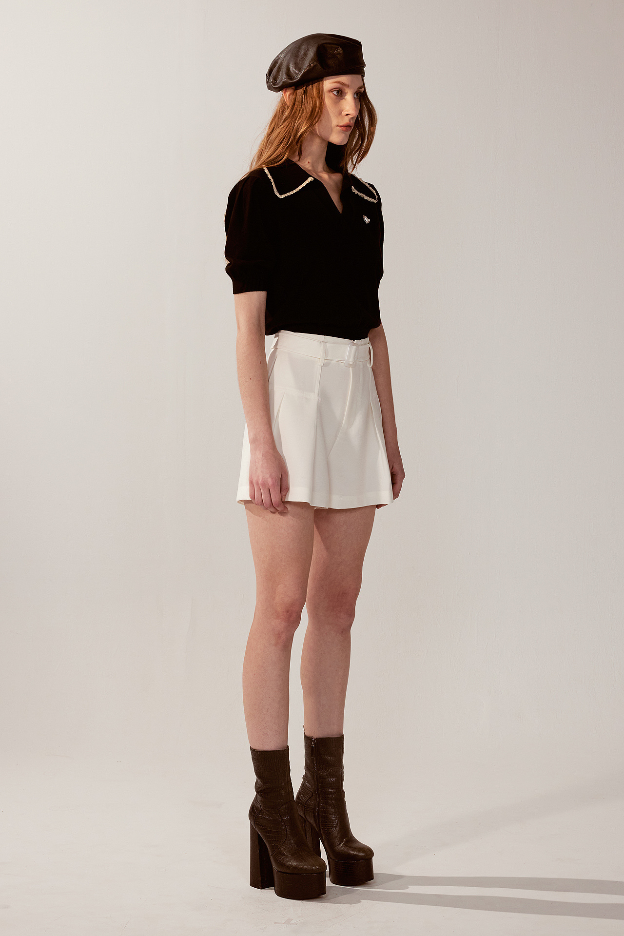 Pleated pants high-waisted loose shorts with stylish square Belt