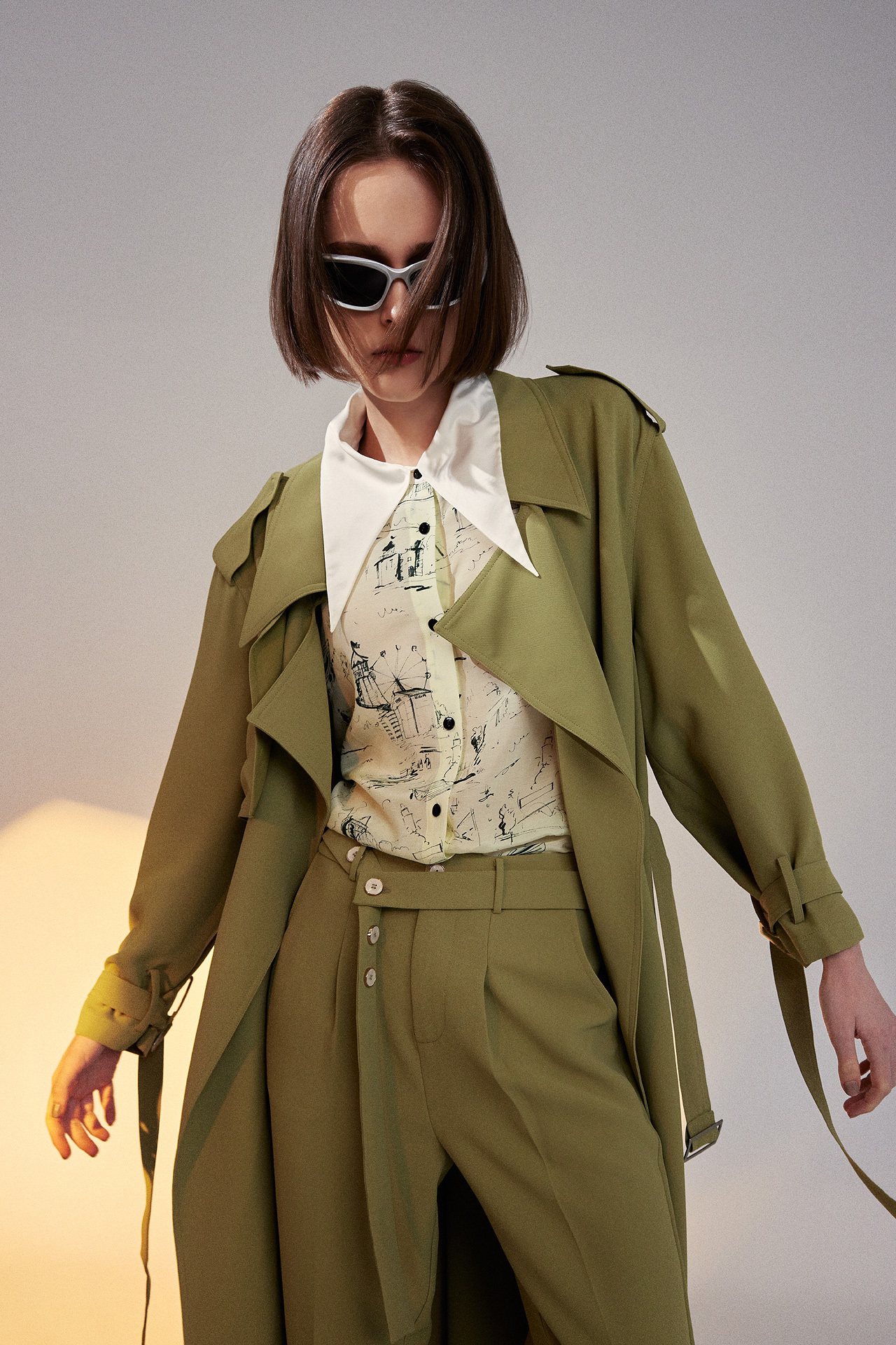 Neutral style army green loose long windbreaker trench coat (with belt)