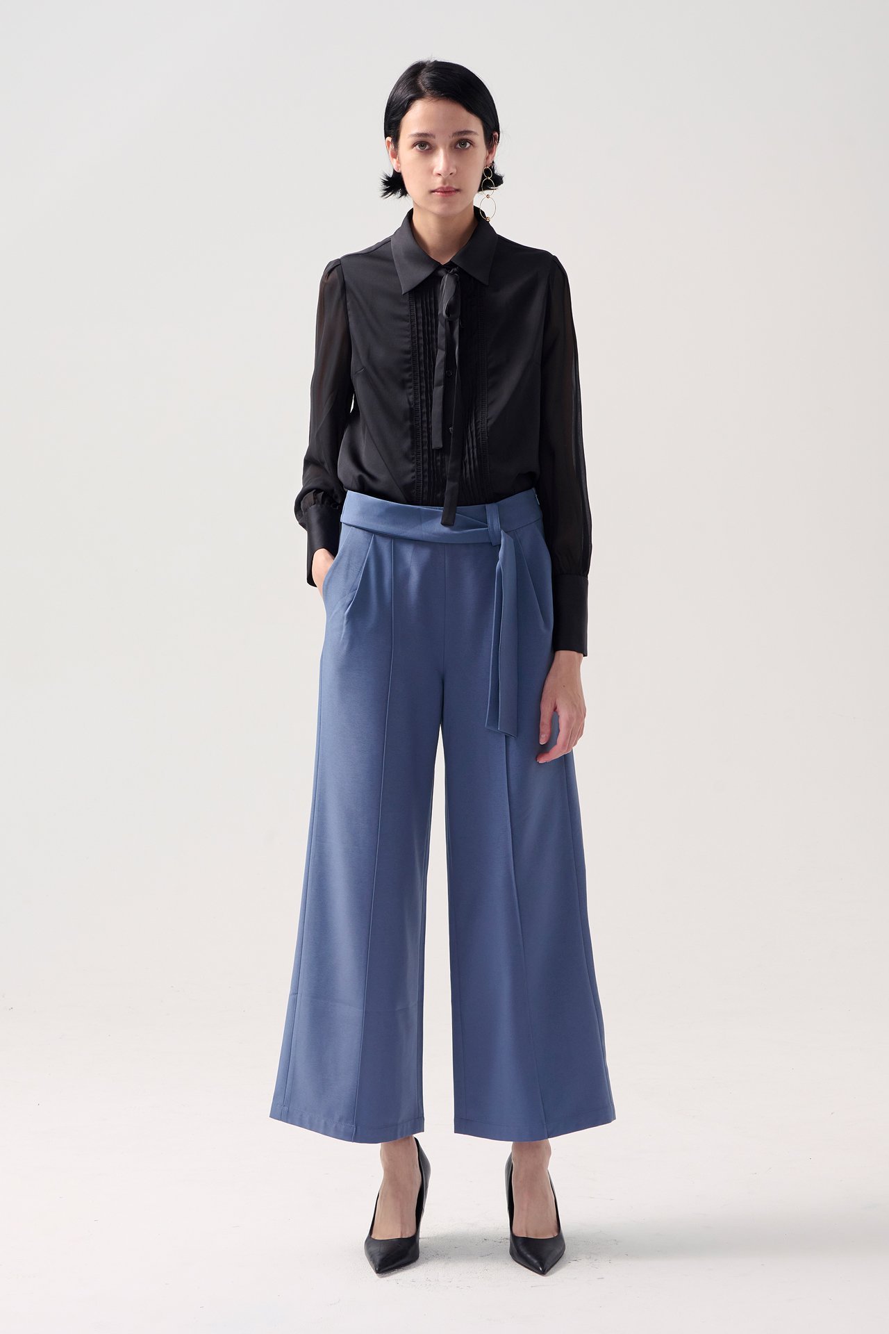 Stylish and Versatile Wide Leg Pants Women Elegant Belt in Blue