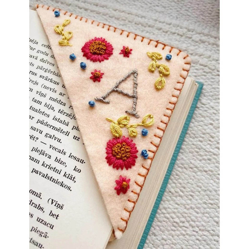 Embroidery Bookmark Handmade Felt Triangle Book Corner Decoration