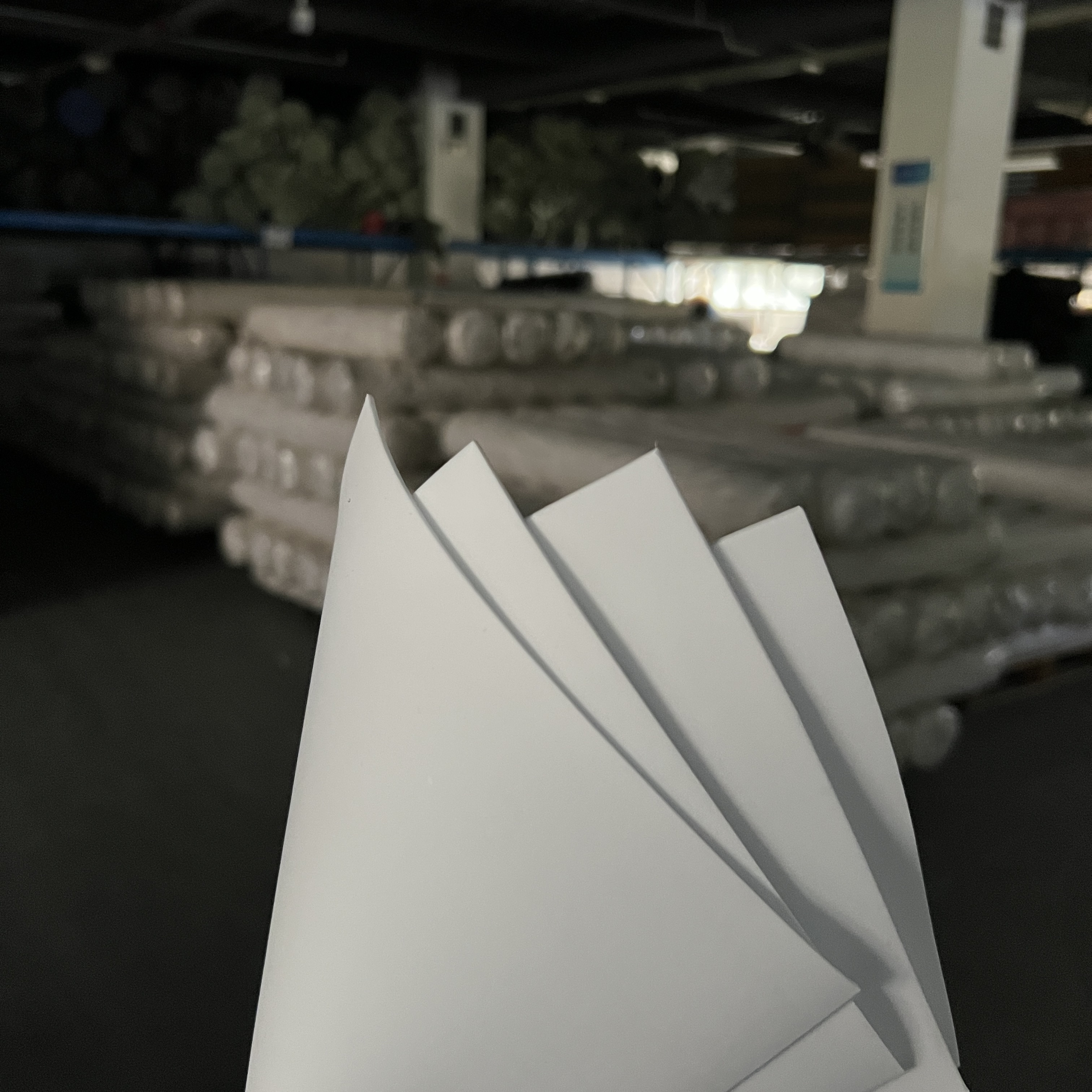 4*8 Roll of EVA Foam Sheet/Sheet 2mm 4mm 5mm 6mm 8mm 10mm 20mm in Black & White EVA Foam Roll for Cutting & Moulding