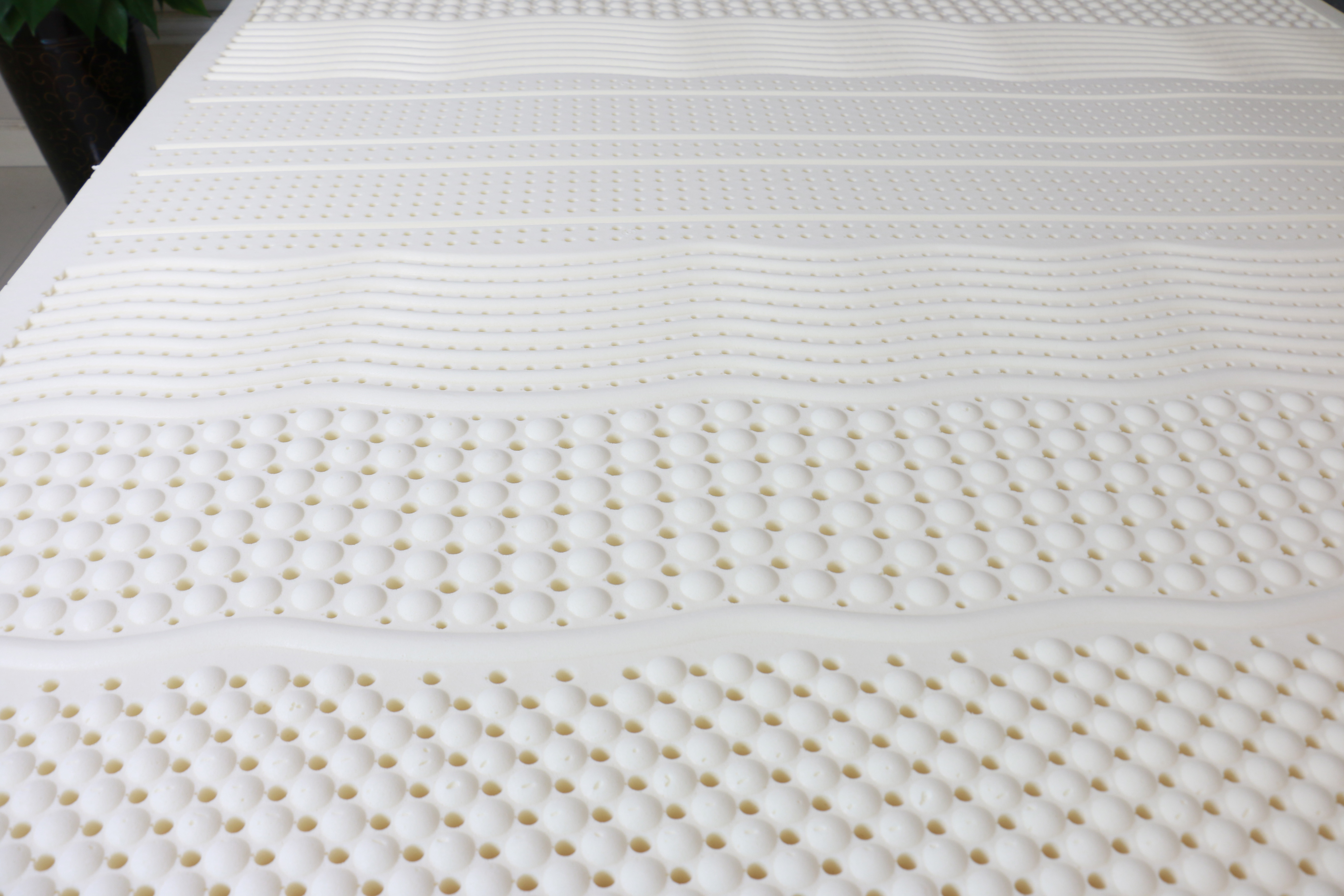 100*200*7.5cm OEM/ODM Customized size/covers High quality Cloud Latex foam mattress from Thailand