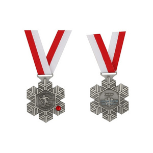 Medals Producer Custom Made Antique Metal Casting 3D Snowflake with Rhinestone Skating Winter Race Sport Award Medals