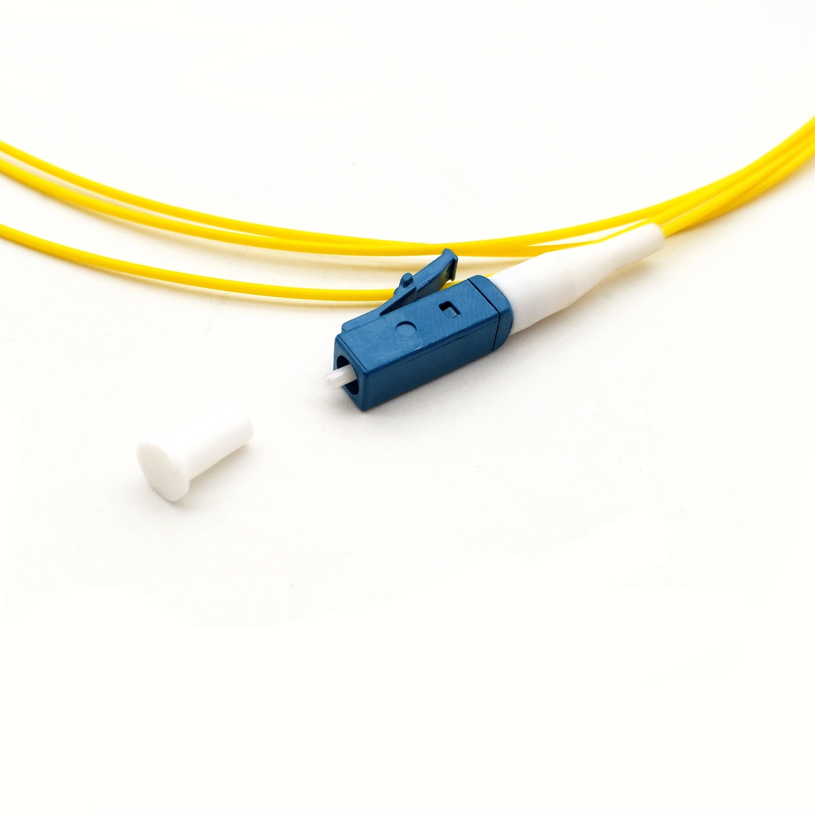 1m LC UPC APC Single mode G652D G657A 0.9mm FTTH Fiber Optic pigtail fiber optic lc connector