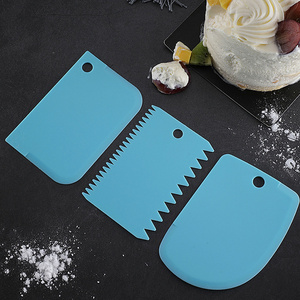 3 Pcs Cake Scraper Smoother Set, Cake Icing Smoother Tool for Cake Decorating, Plastic Dough Scraper