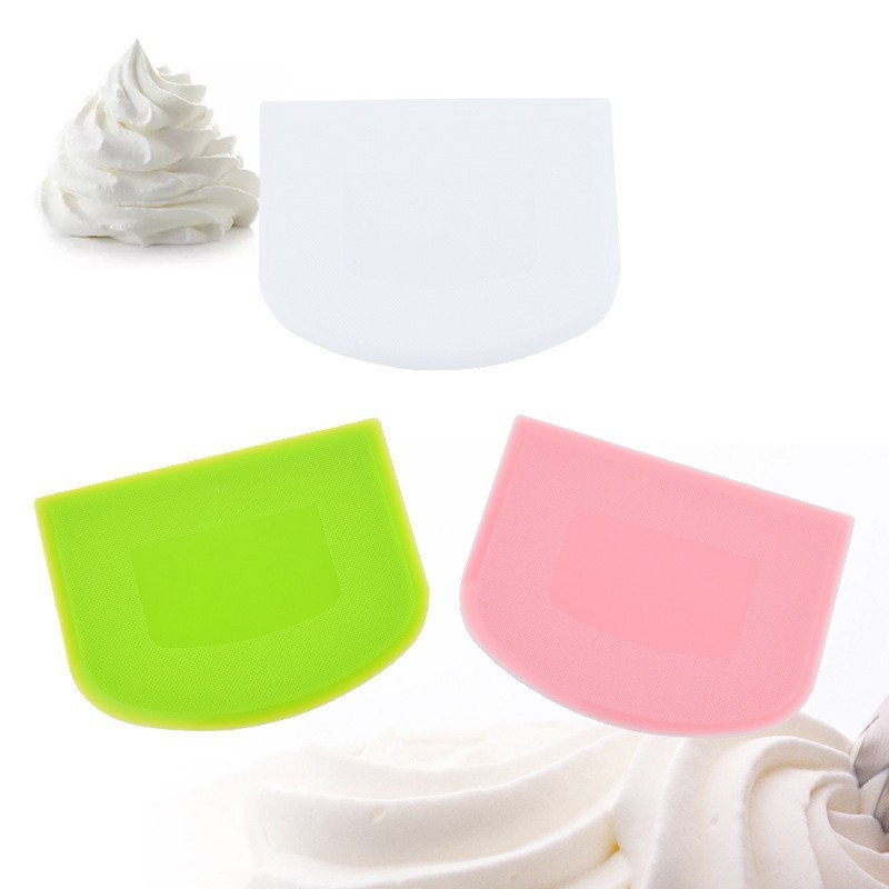 Hot-Selling PE Soft Dough Cutter High Quality Baking Pastry Tool Cake Cream Scraper Plastic Dough Scraper