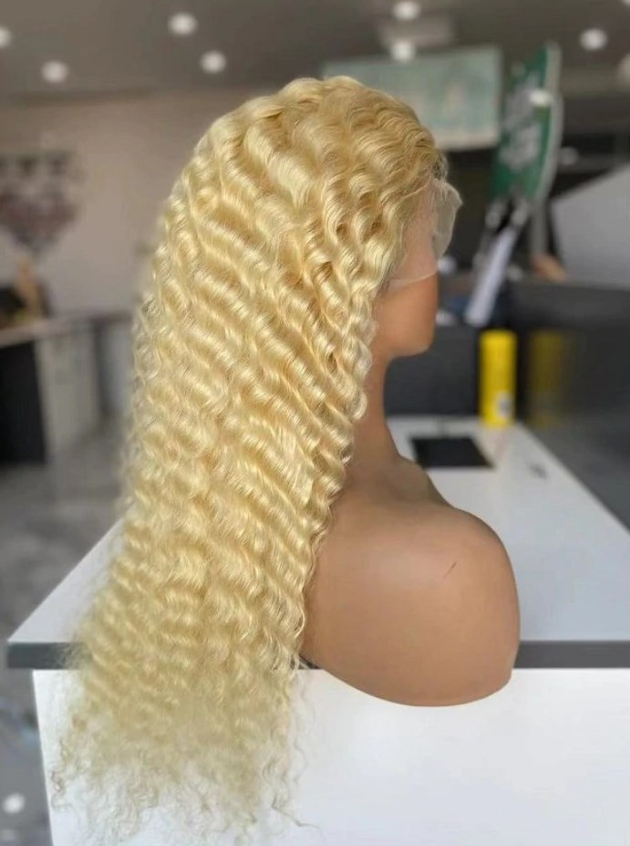 wholesale vendor ready to ship high density raw Cambodian Indian Vietnamese human hair 613 blonde curly lace frontal wigs