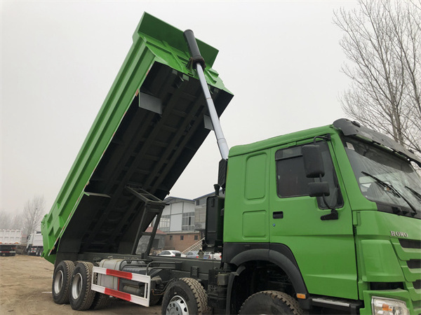 Tipper Benne Howo 50 Ton China A7 12 wheel 8X4 Tractor Power Used Dump Truck for Sale