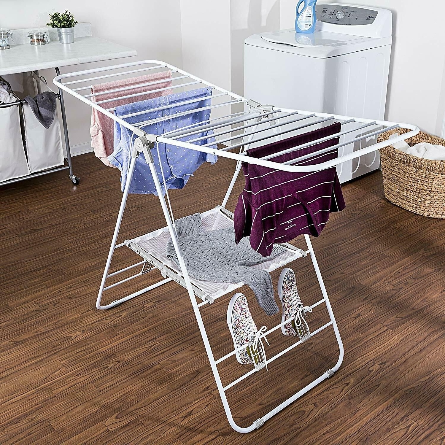 Wholesales Hot Sale Gullwing Style Folding Clothes Drying Rack, Metal Clothes Dryer Rack, Clothes Stand Hanger with Wings