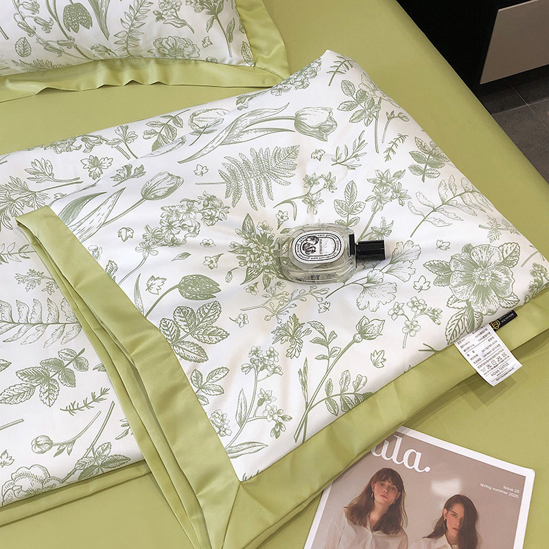 Luxury 100% Tencel bedding sets customized size Cooling Summer Blanket  print designs 300TC Satin