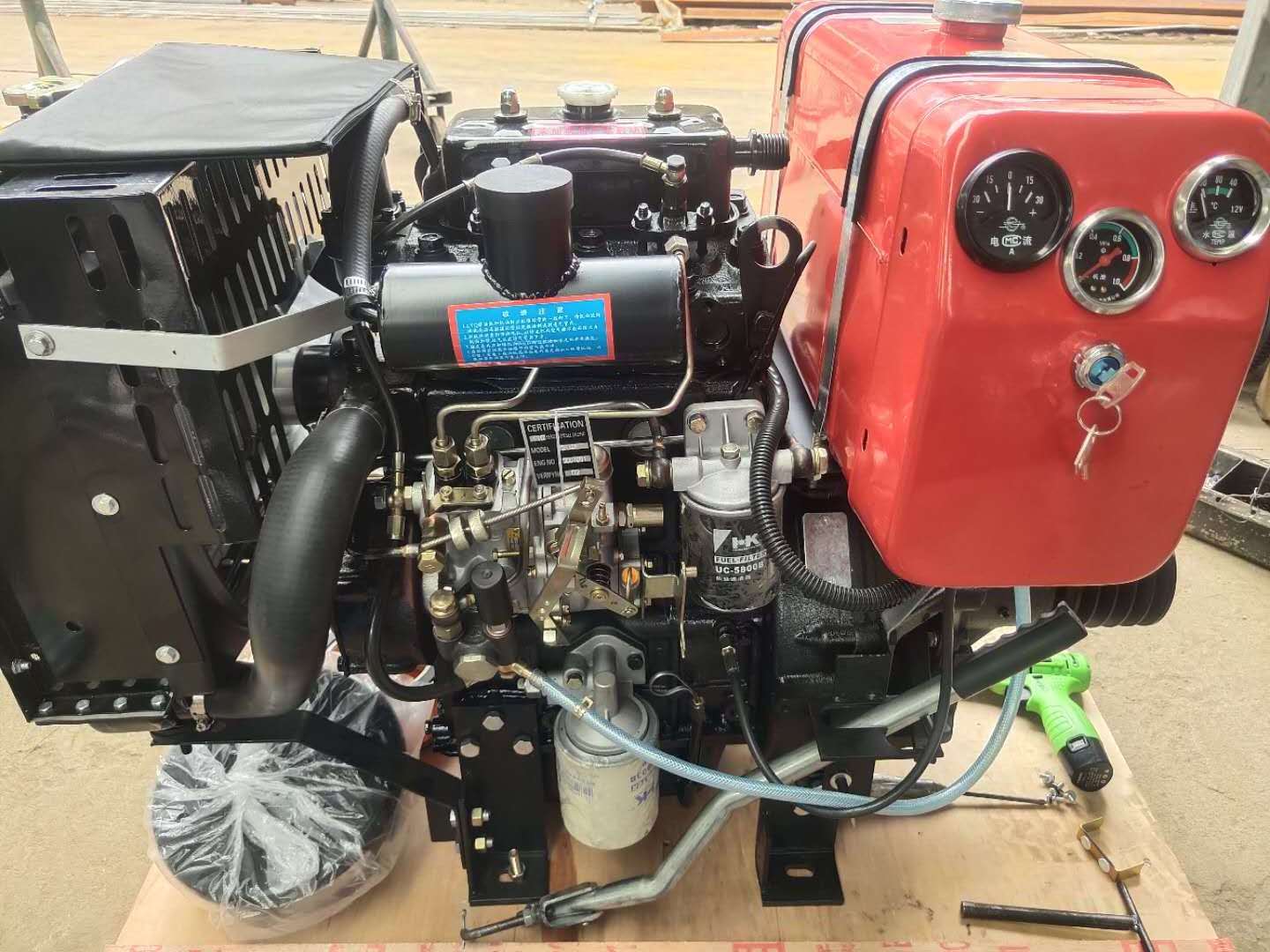 38hp small diesel engine water cooled two cylinder diesel engine for sale