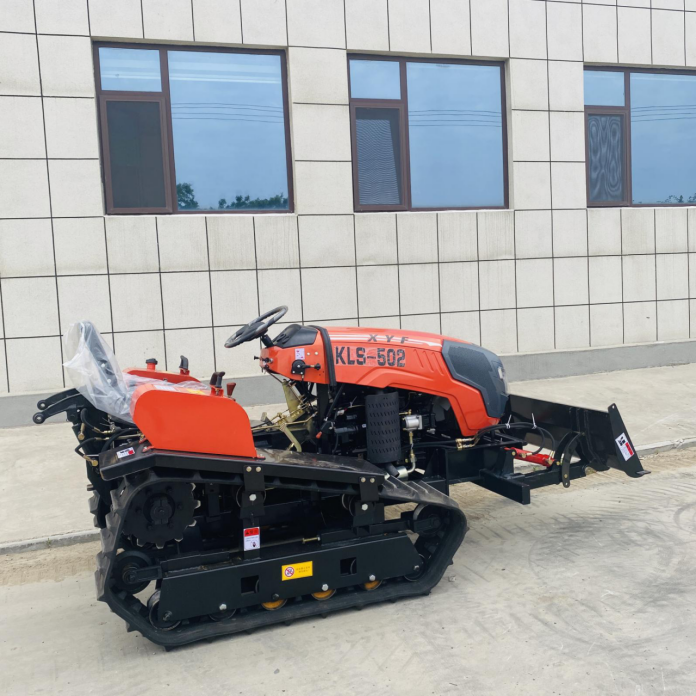 Small 35 Horsepower Agricultural Crawler Tractor with Trencher And Rotary Tiller