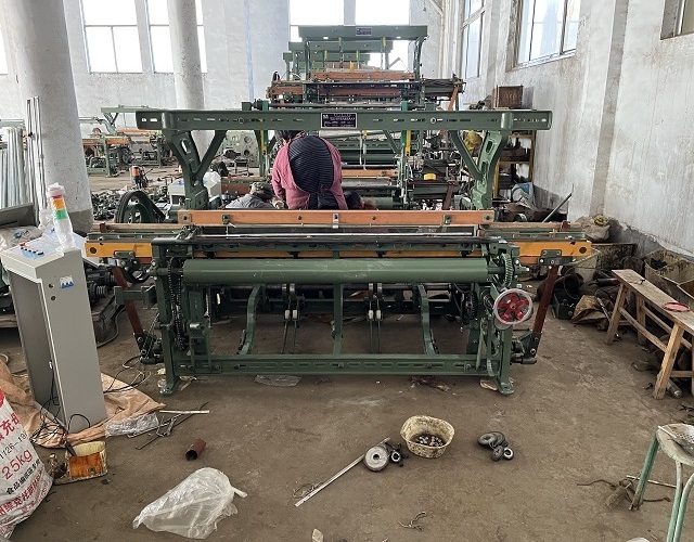 1515  shuttle loom  for special fabric