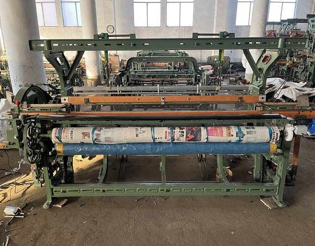 1515  shuttle loom  for special fabric