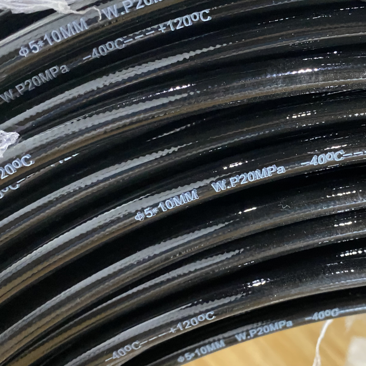 SAE100 R7 R8 one or two layer braided high tensile steel wire thermoplastic hydraulic rubber hose with good price for sale