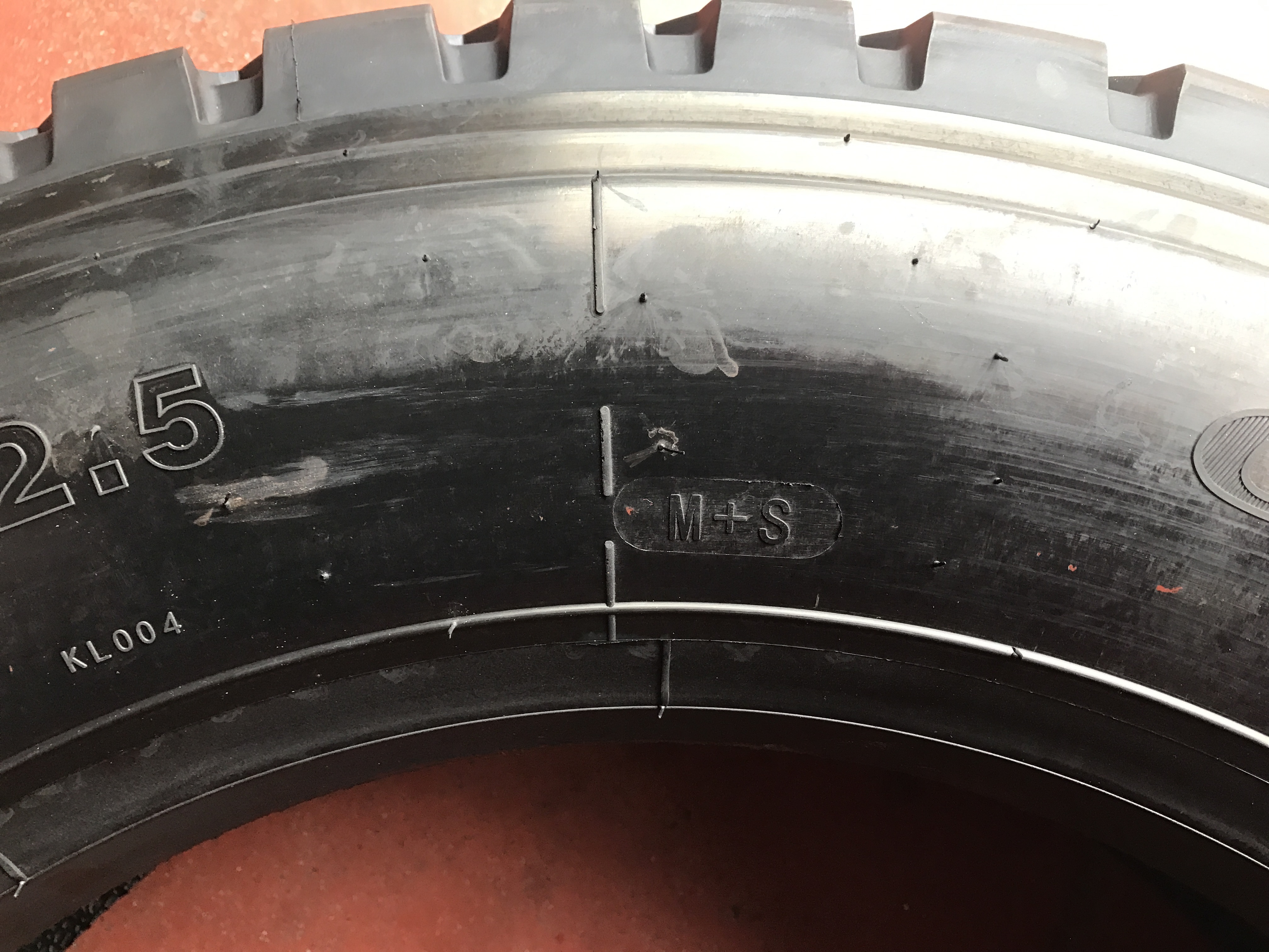 255 70 22.5 11r22.5 Truck Tires Heavy Duty Off Road Tires 11r24.5 11r22.5 16 Ply Llantas Commercial Truck Tires 295 75r 22.5