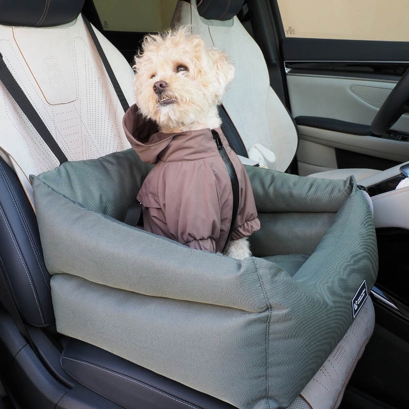 Peppy Buddies Multipurpose Water Resistant Scratch Resistant Durable Oxford Pet Bed and Dog Car Seat With Harness Attachment