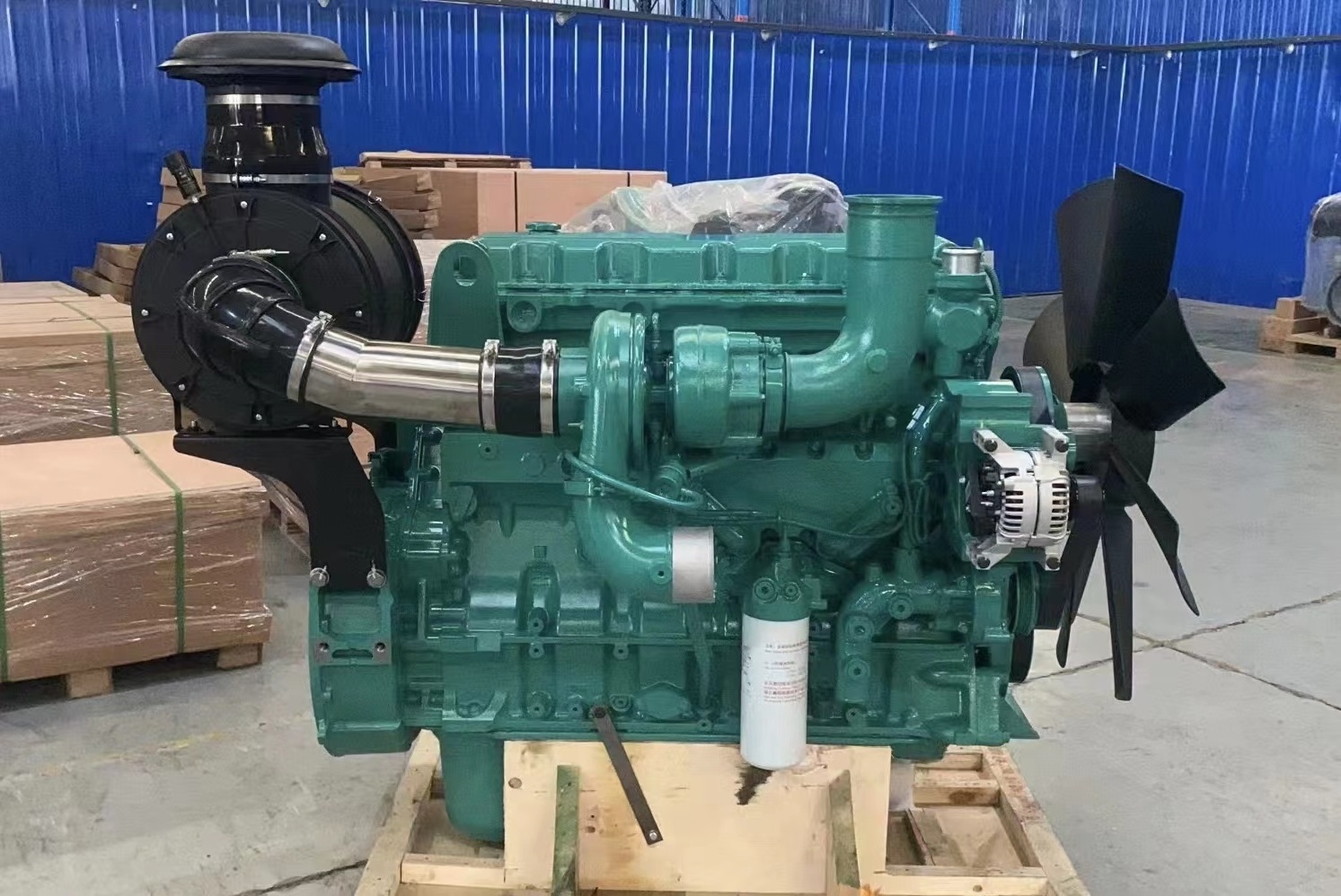 CCEC CUMMINS Original 600HP 700HP 800HP QSZ13  diesel engine 6 Cylinders 6 Cylinders engine for sale