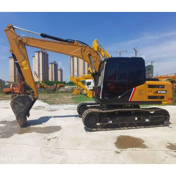 13 Tons Crawler Excavator SY135C Excavator Selling in Turkey