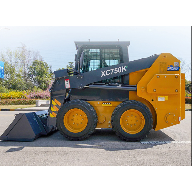 XC750K: Brand new Cargador mini skid steer loader wheel loader with attachments