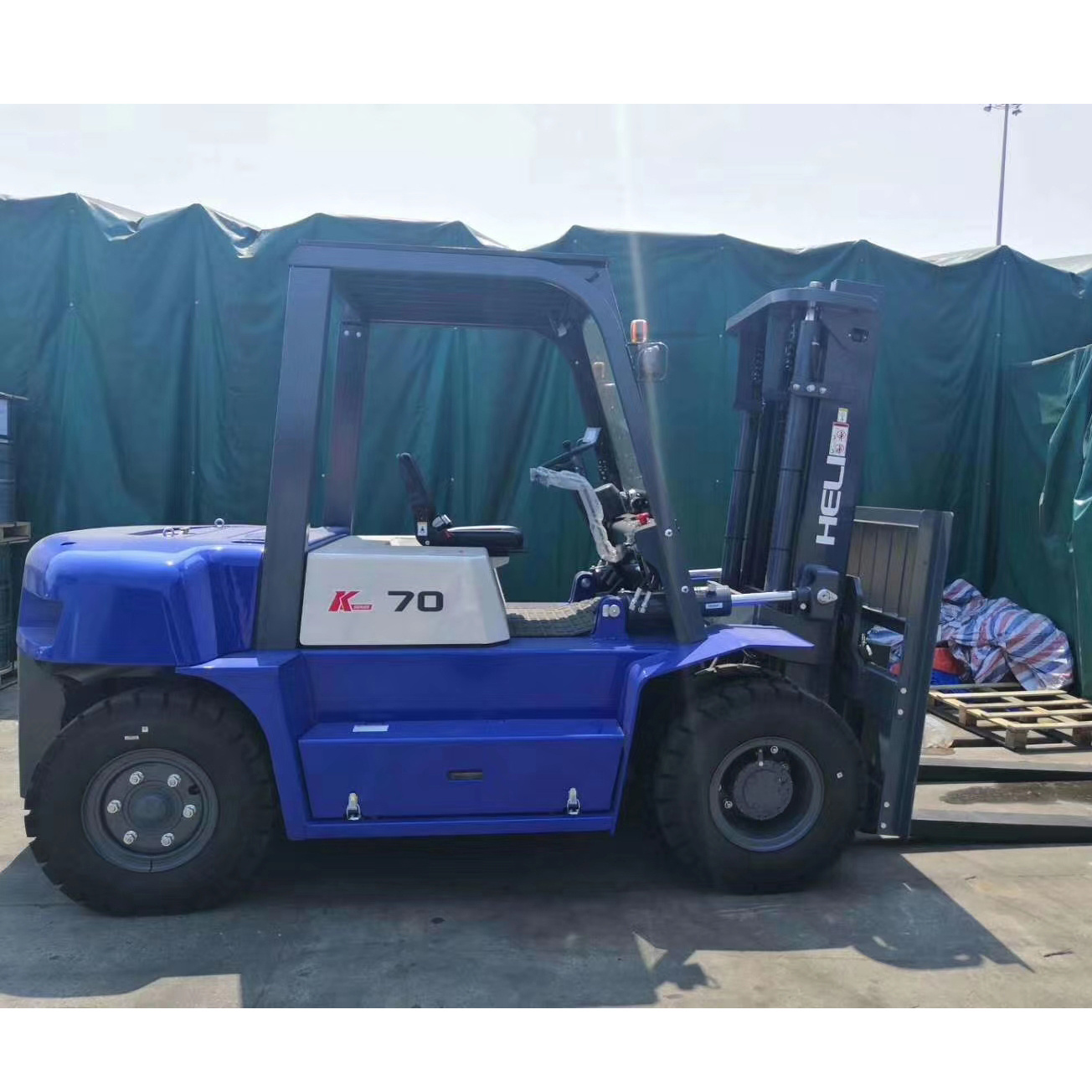 2022 Low Noise Design Heli 7 Ton CPCD70 Diesel/Electric/LPG Forklift For Container Working forklifts