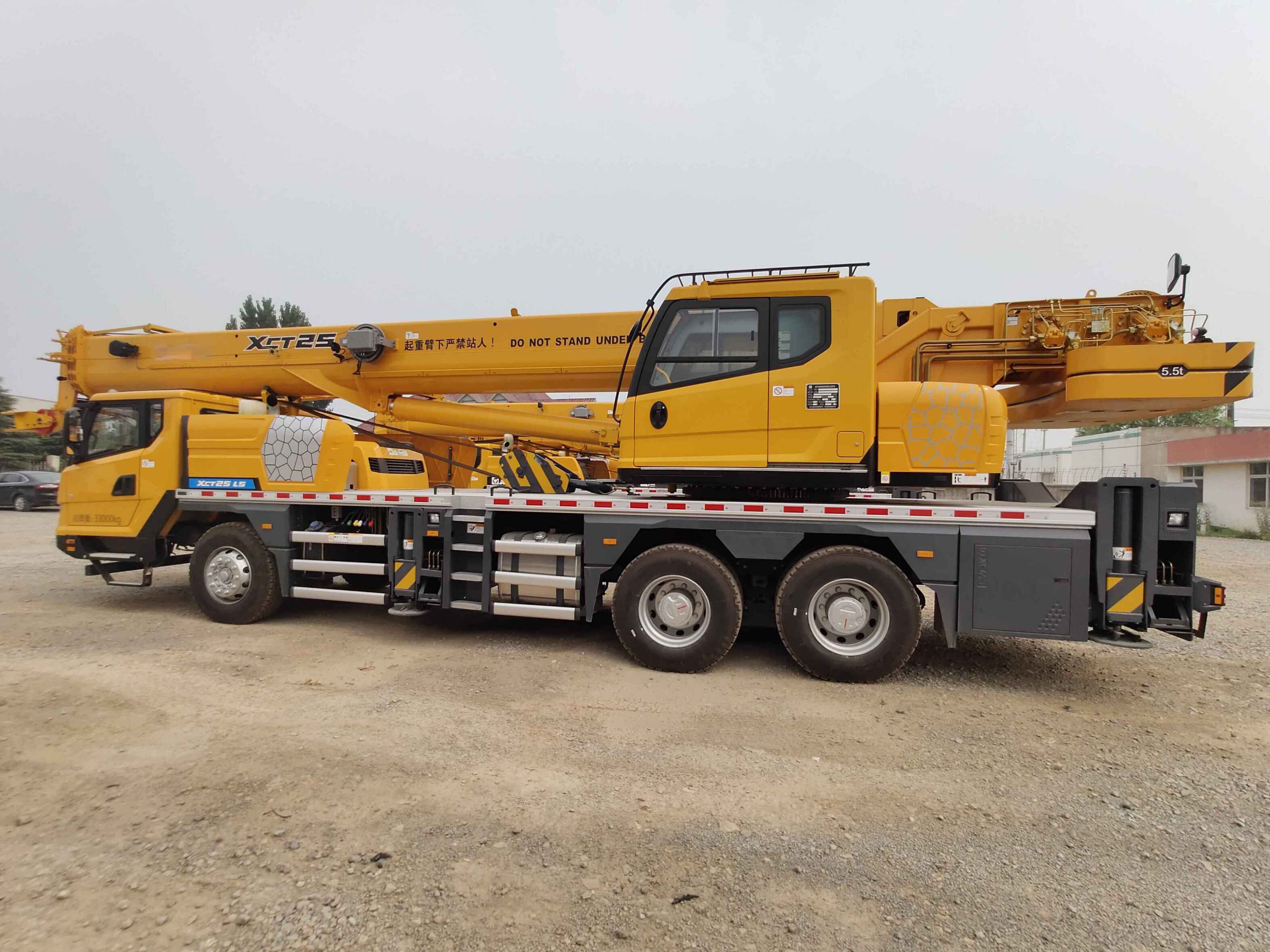 XCT25L5: Redefining the Limits of Small-Sized Upgraded Truck Cranes with Efficient and Precise 50-ton Lifting