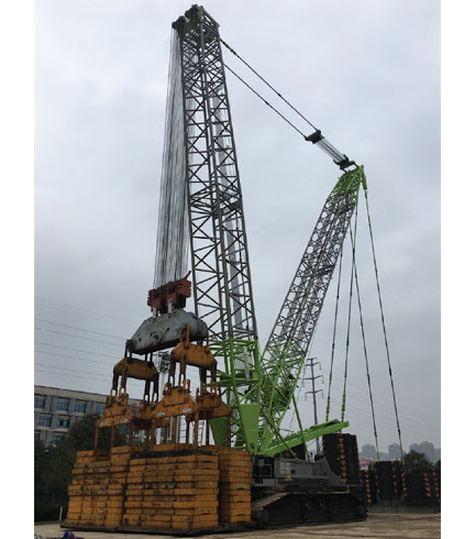 China Zoomlion Zcc9800w 800 ton Crawler Crane for 4MW wind turbine