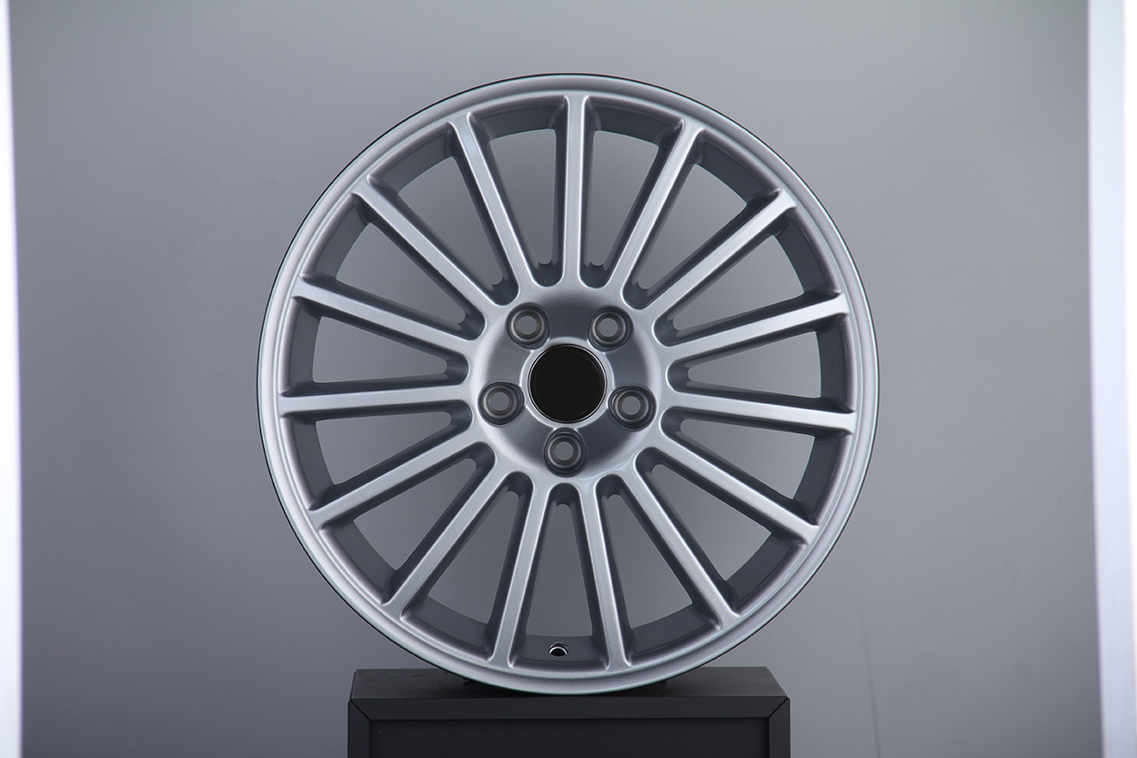 Rep 606 Silver and Multi-spoke PCD 18  inch available in stock Passenger Car Wheel