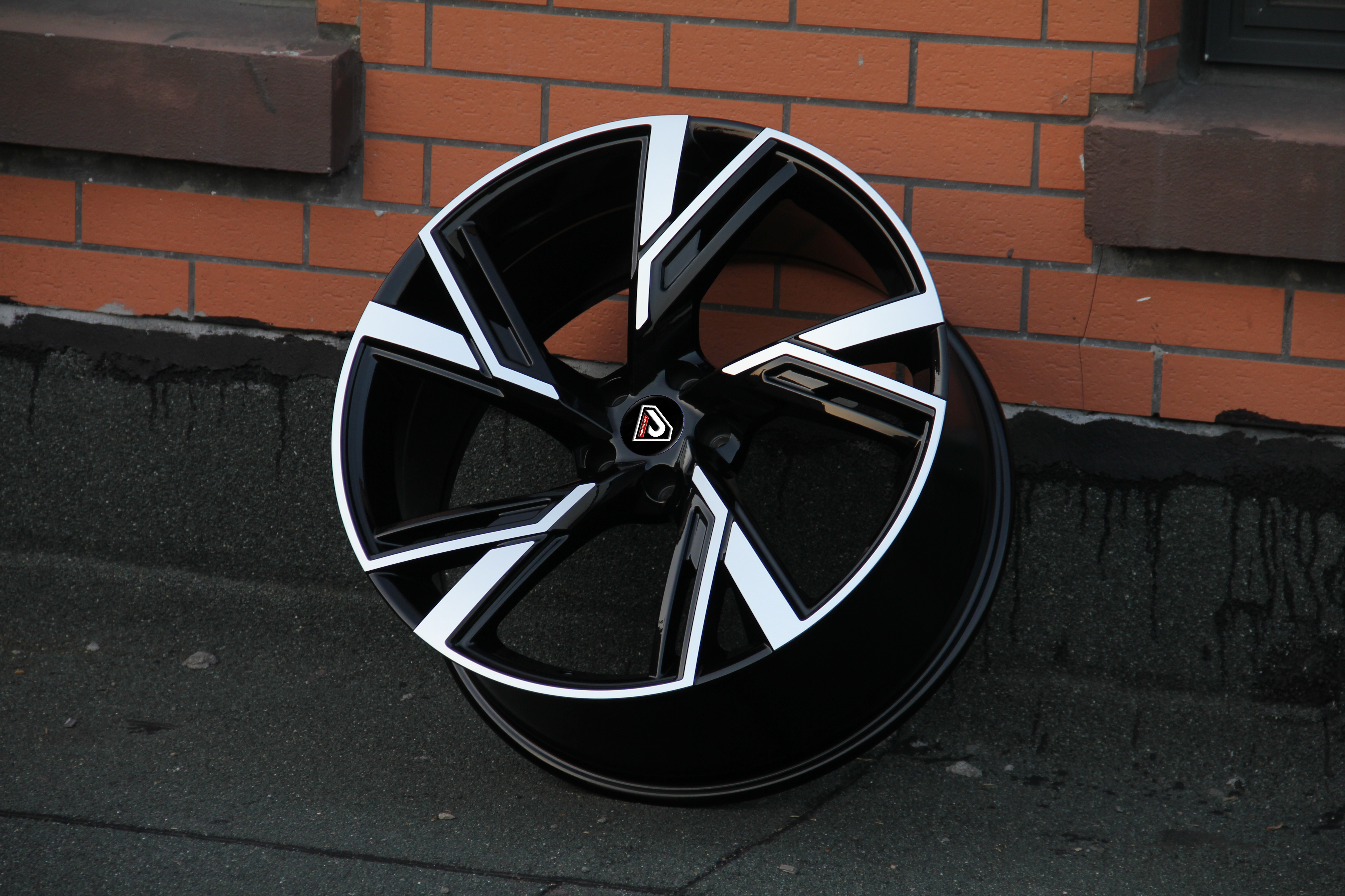 CHINA SUPPLIER DEEP DISH RIMS 5-112 MACHINED FACE ALLOY WHEELS