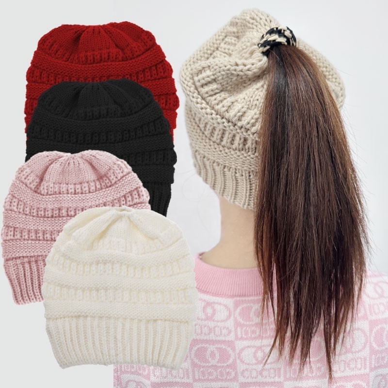 Winter Girl Long Hair Custom Designer Ponytail Beanie for Women Ladies Bulk Black Fashion Acrylic Beanie Hats