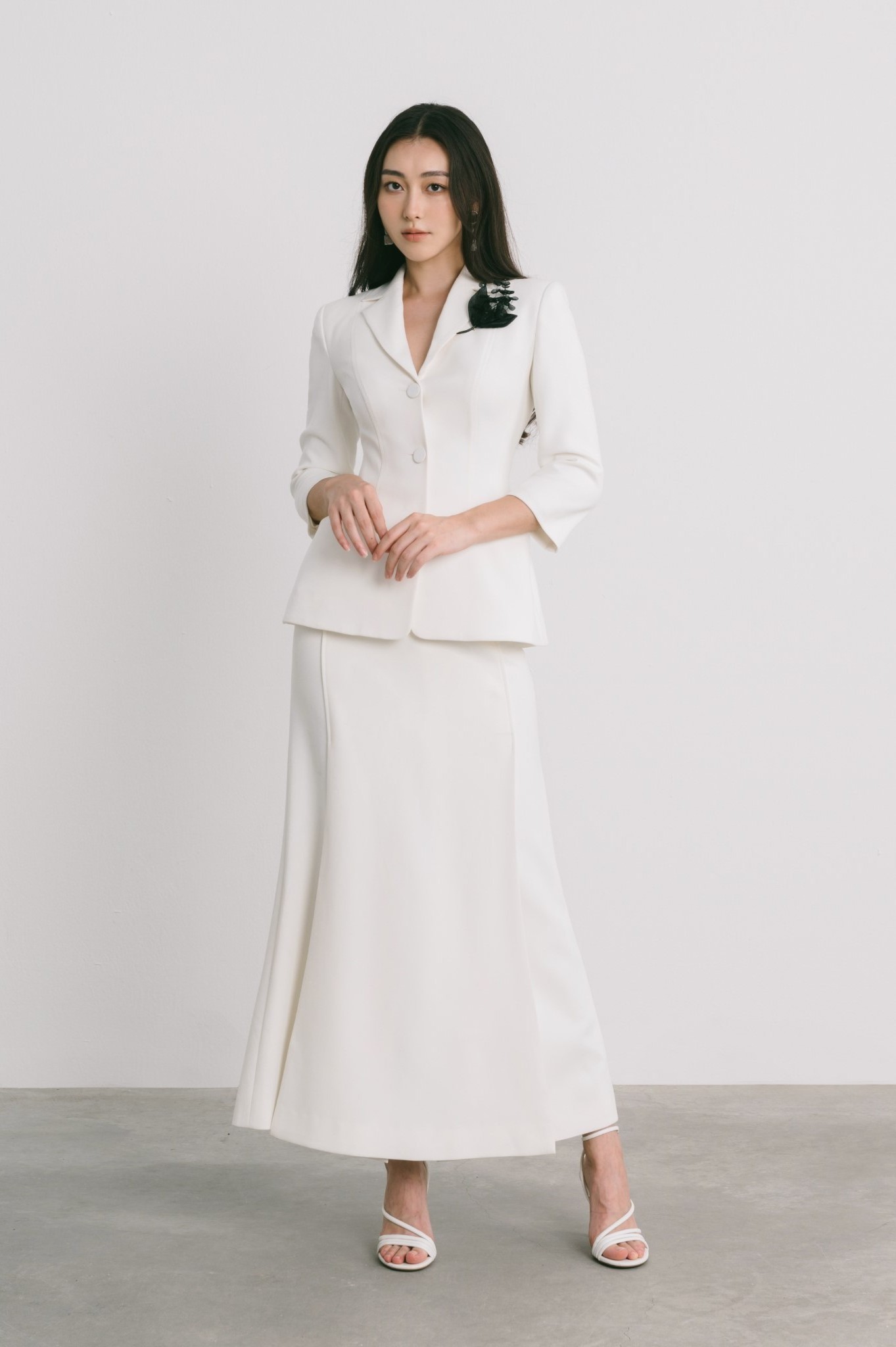 Best Formal White Women's Skirts Blazer Set HANI LONG SKIRT 73% Polyester 17% Rayon 10% Spandex Custom Labels And Tags Vietnam