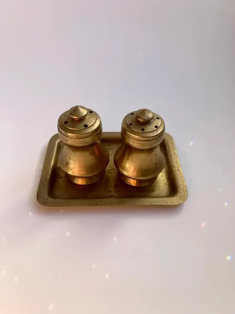 Durable New Salt And Pepper Shaker In New Design Handmade Salt Pepper Shaker In Wholesale Price Brass Salt And Paper Shaker