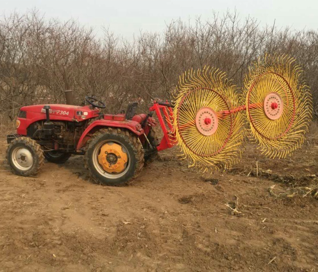 4 Discs Tractor PTO-driven Finger Wheel Hay Rake