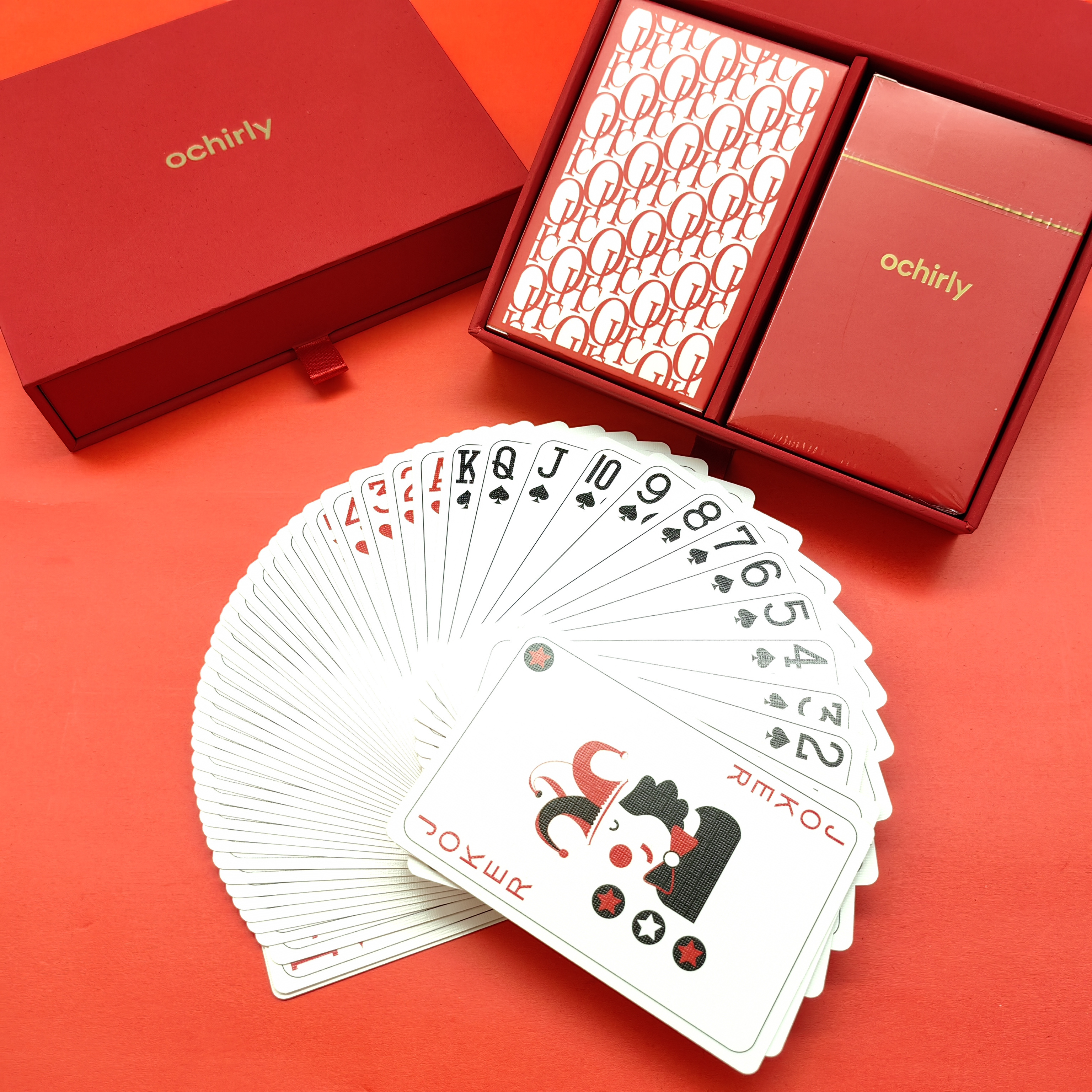 Custom Luxury Brand Playing Cards Deck High Quality 310gsm Black Core Cardstock Playing Card with Hot Stamping Hard Cover Box