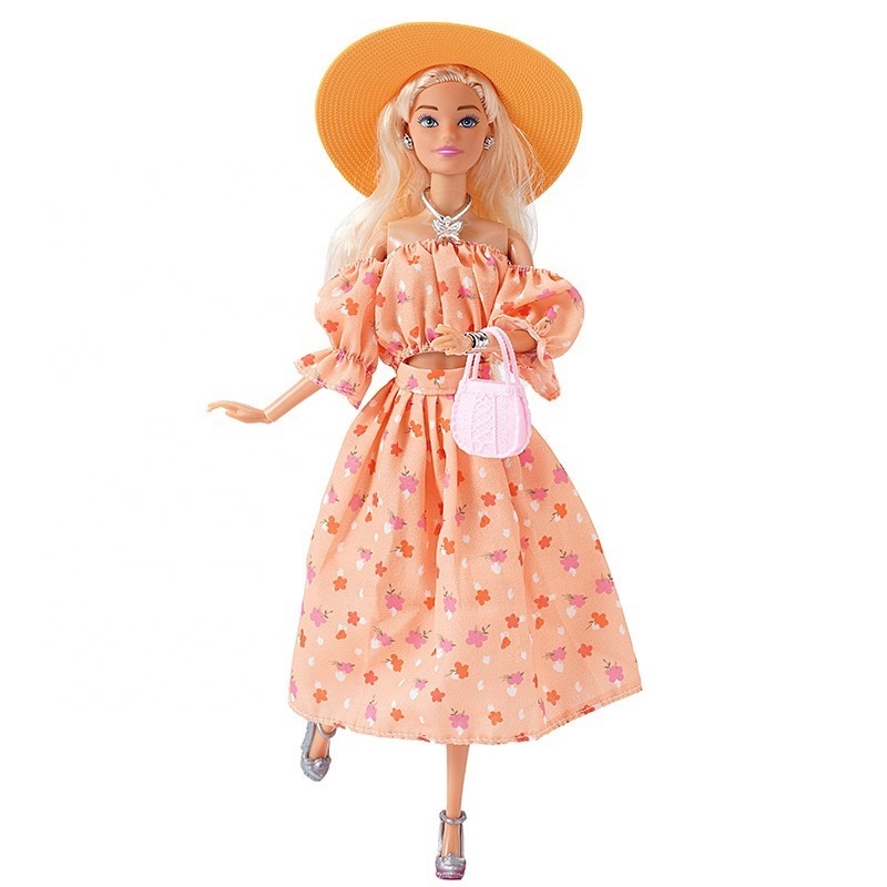 Pink movie 30CM doll 11 inches European and American autumn fashion floral dress hat travel baby clothes