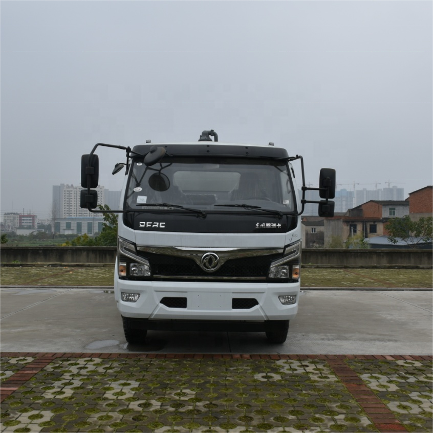 High Quality 8.5 Square Suction Truck Made in China, High-Quality and Durable Practical Suction Truck