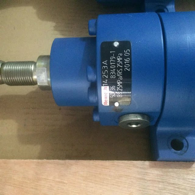 Hydraulic cylinder CDT3MP5/63/45/325Z3X/R33HFDMWWWFW